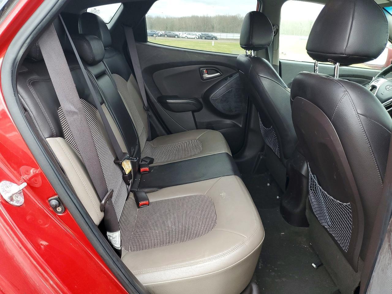 2012 HYUNDAI TUCSON