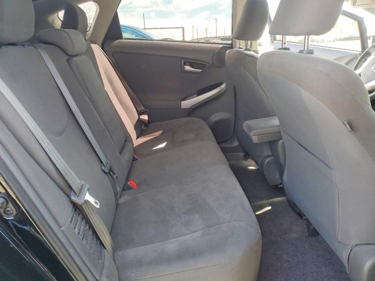 2011 TOYOTA PRIUS
