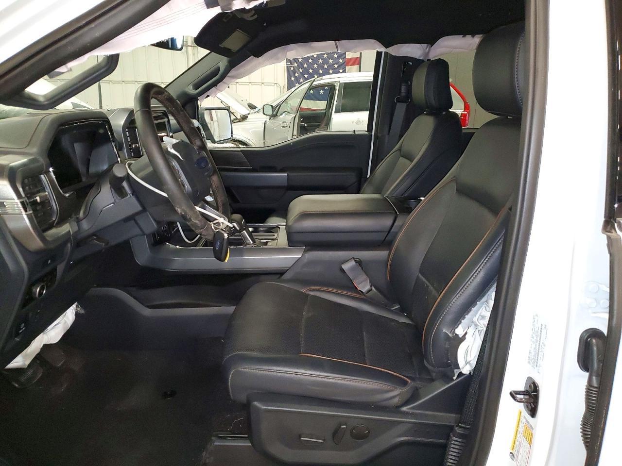 2025 FORD F-150 Lightning