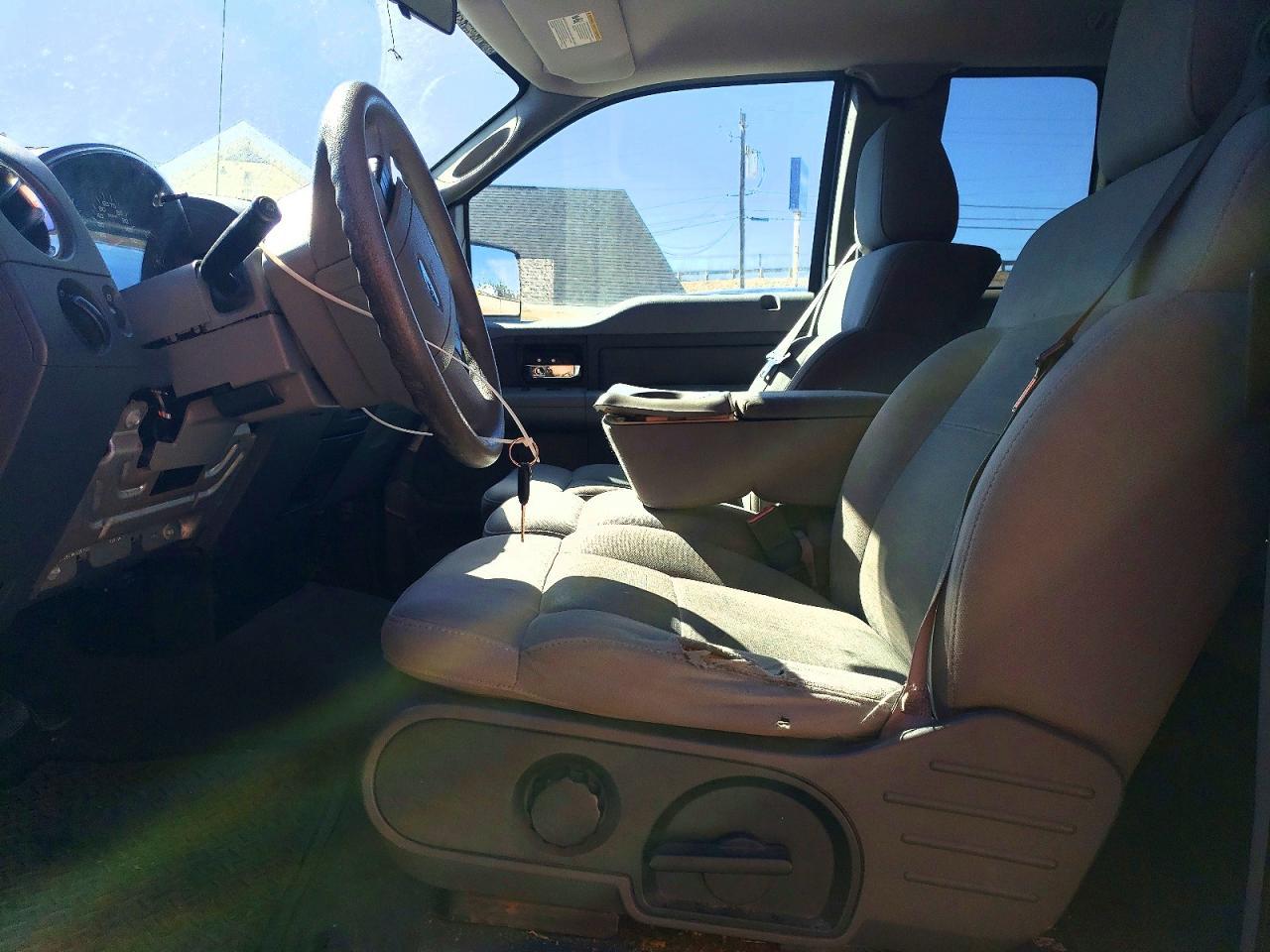 2004 FORD F-150 Lightning