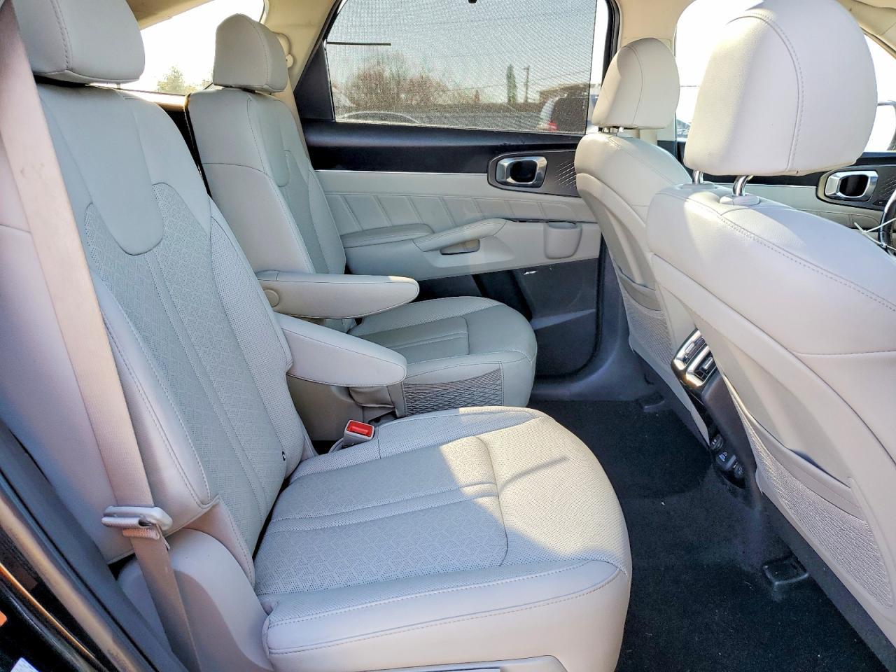2023 KIA SORENTO
