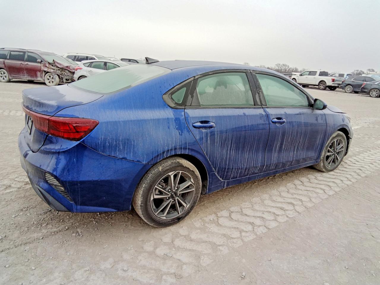 2023 KIA FORTE
