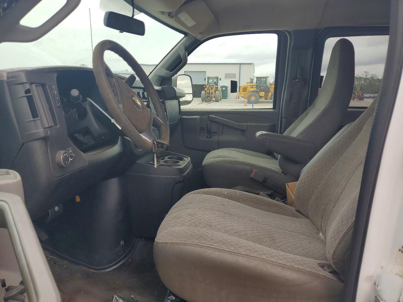 2018 CHEVROLET Express 3500