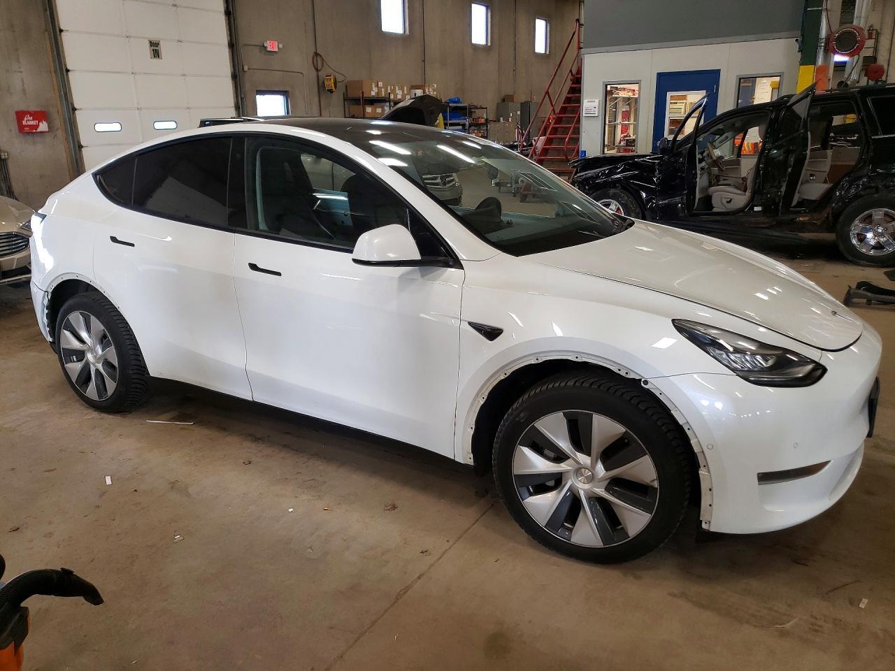 2020 TESLA MODEL Y