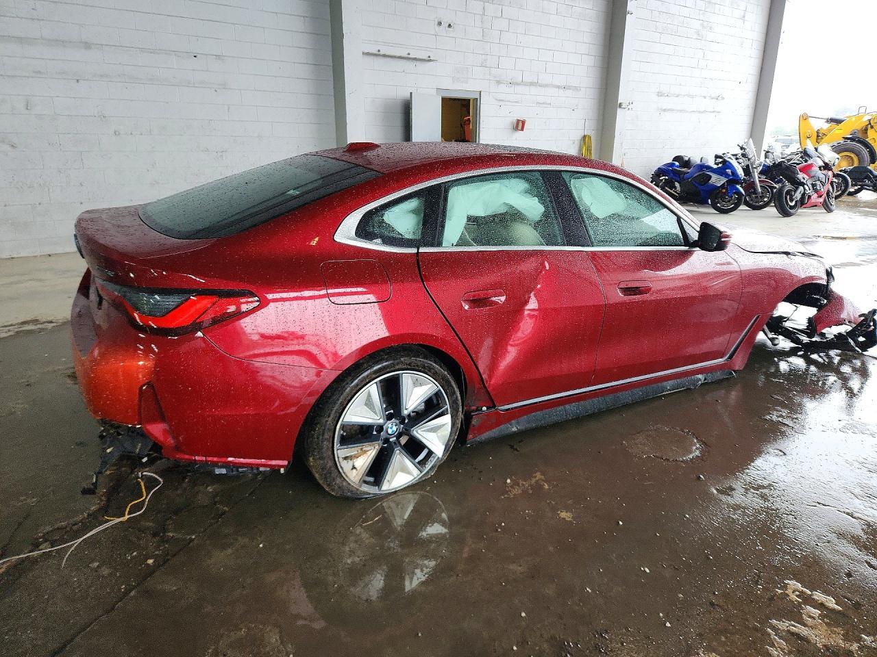 2025 BMW i4