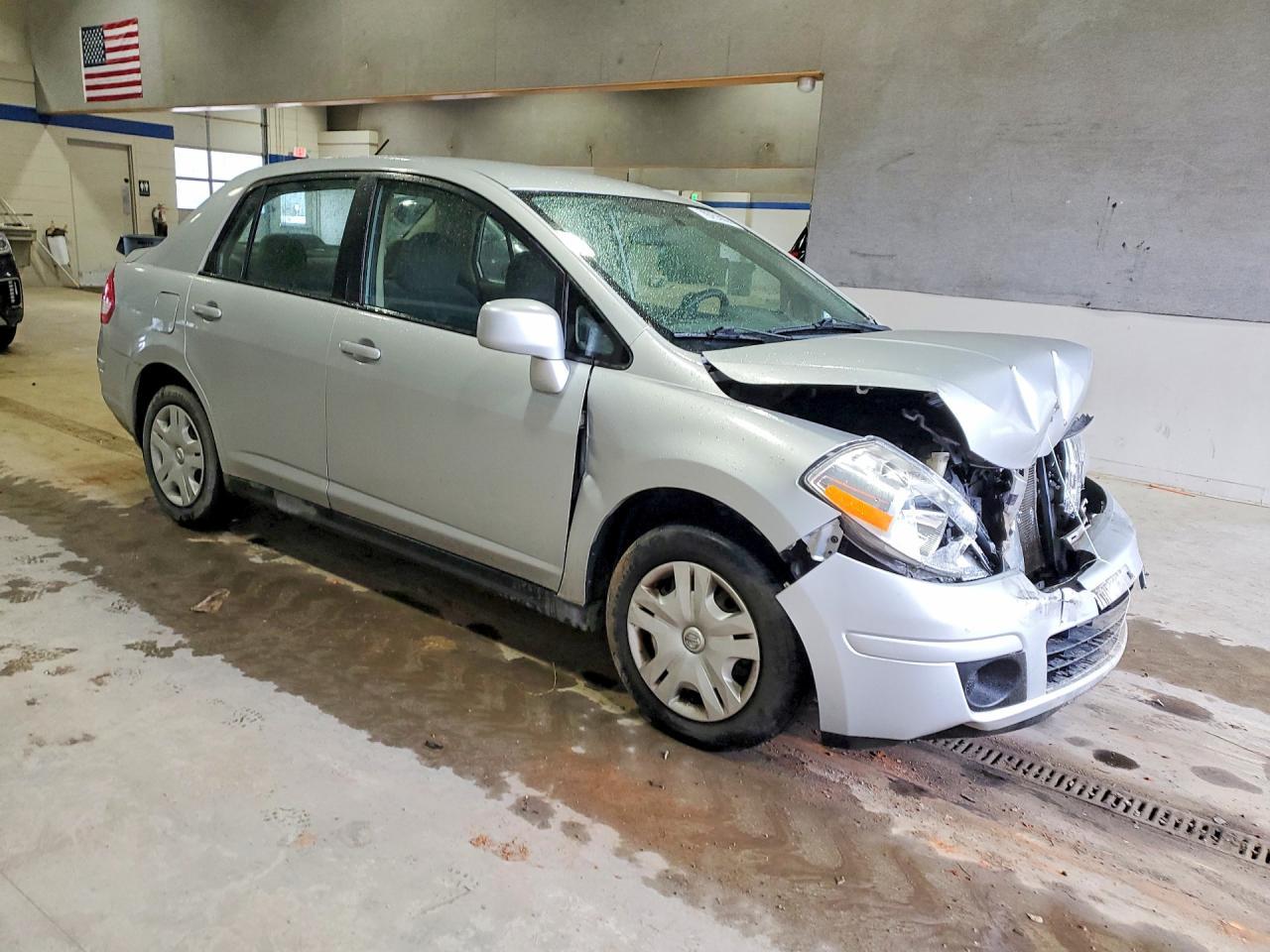 2011 NISSAN VERSA