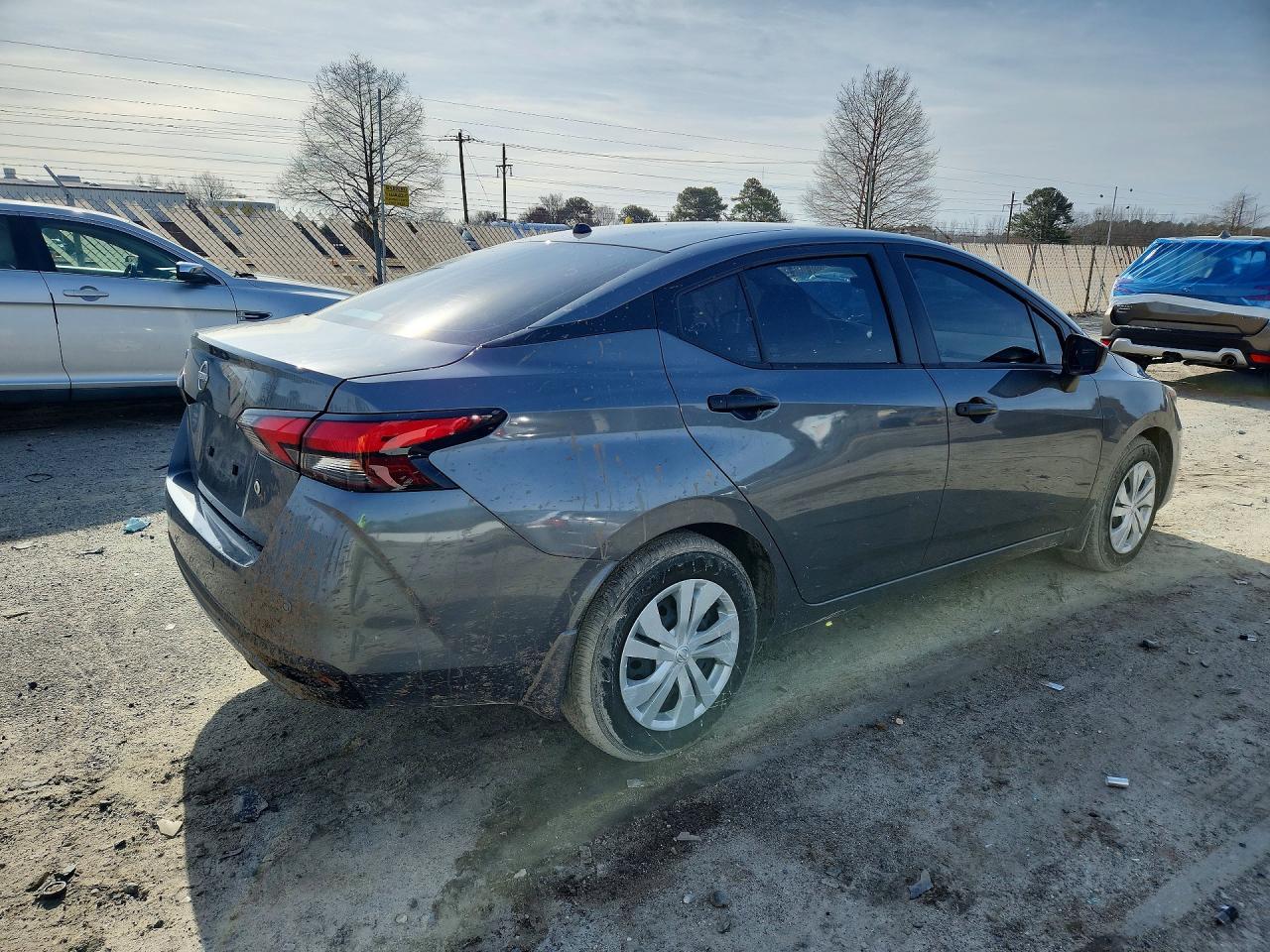2025 NISSAN VERSA