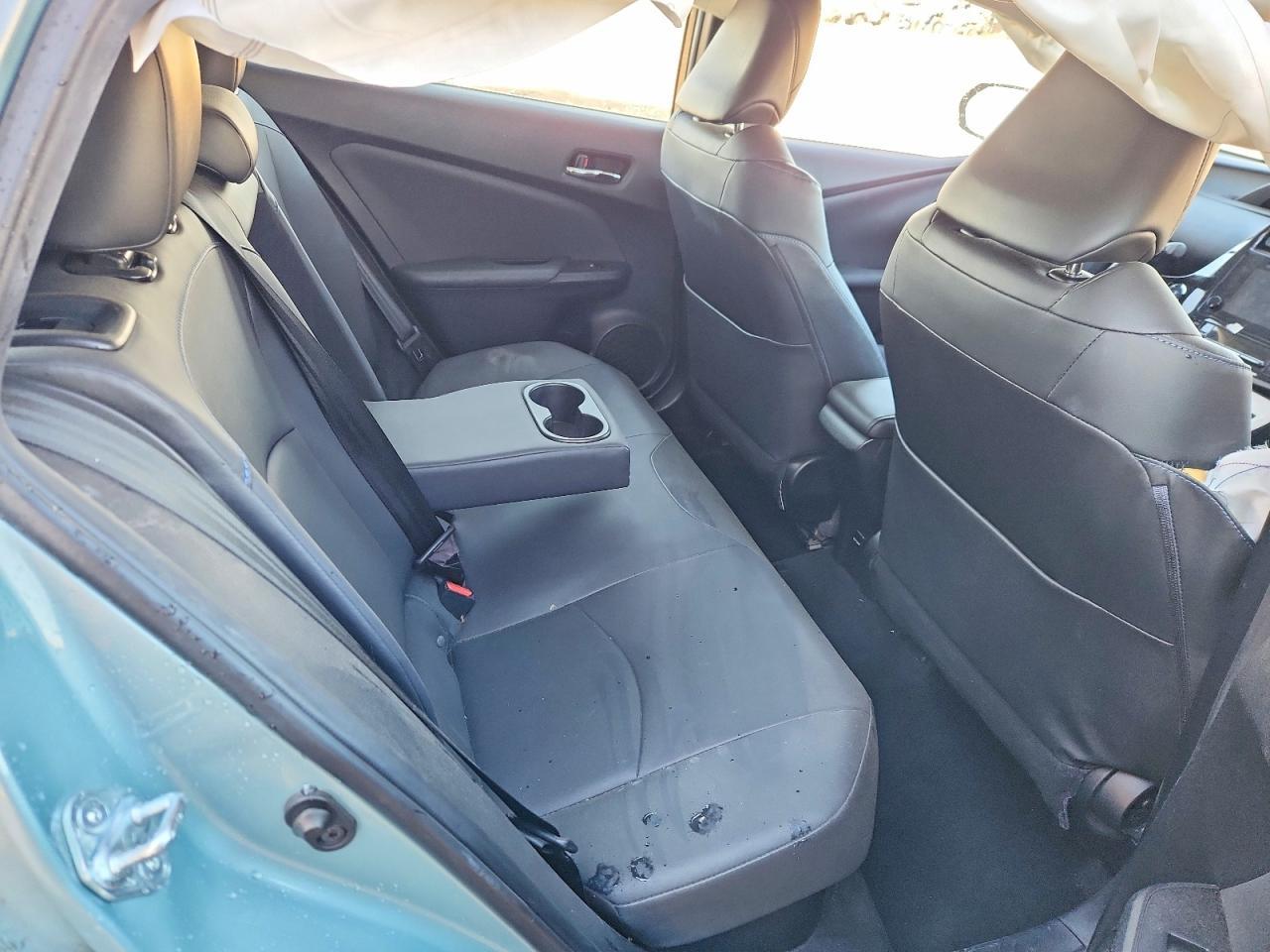 2016 TOYOTA PRIUS