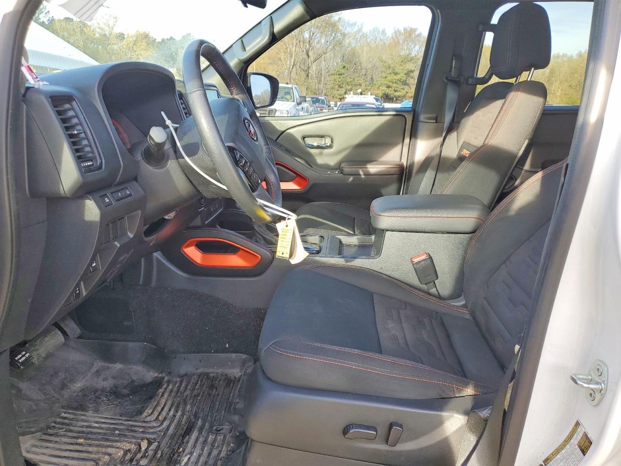 2023 NISSAN Frontier