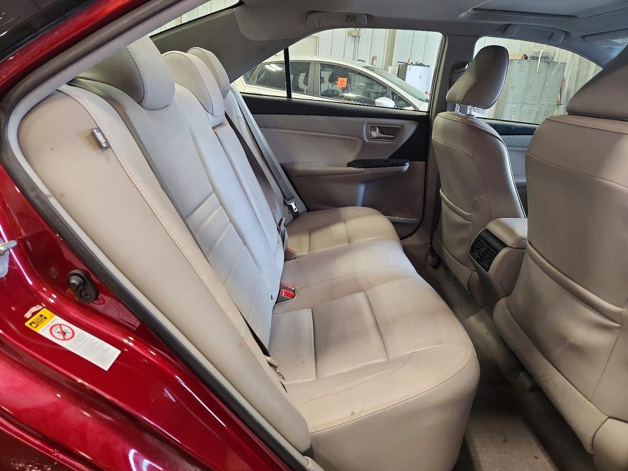 2016 TOYOTA CAMRY