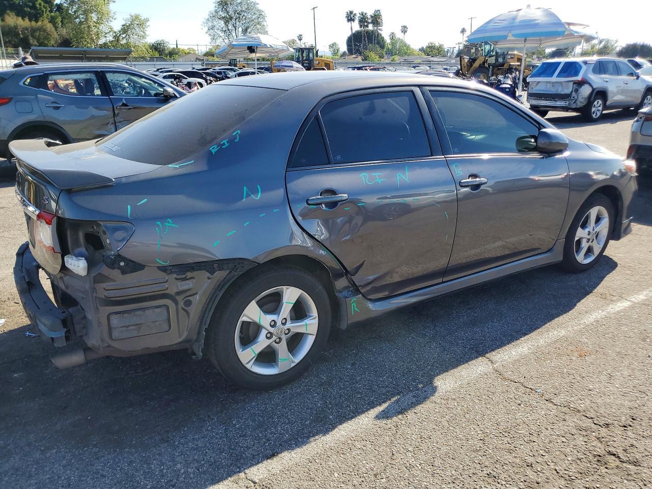 2013 TOYOTA COROLLA