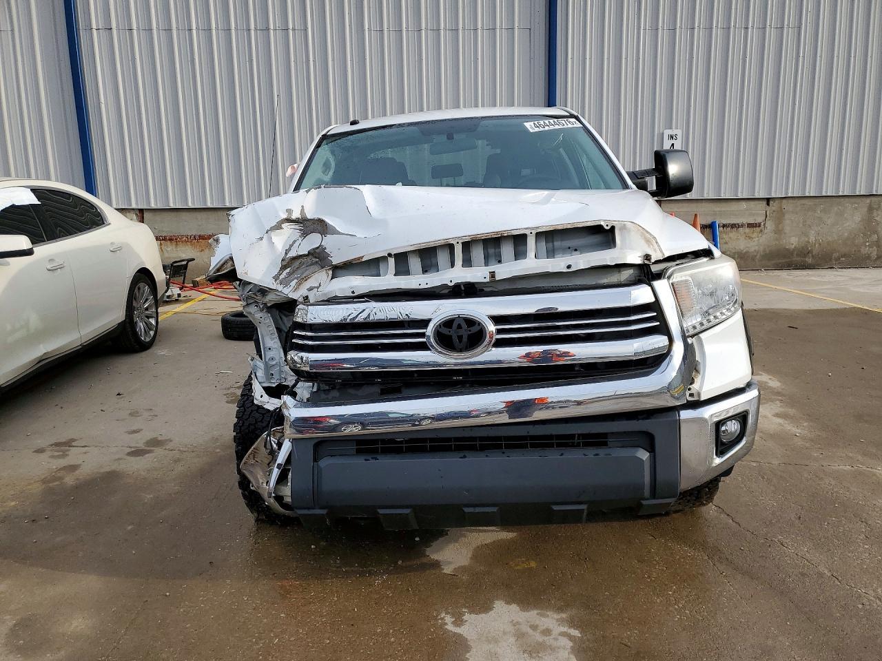 2016 TOYOTA TUNDRA