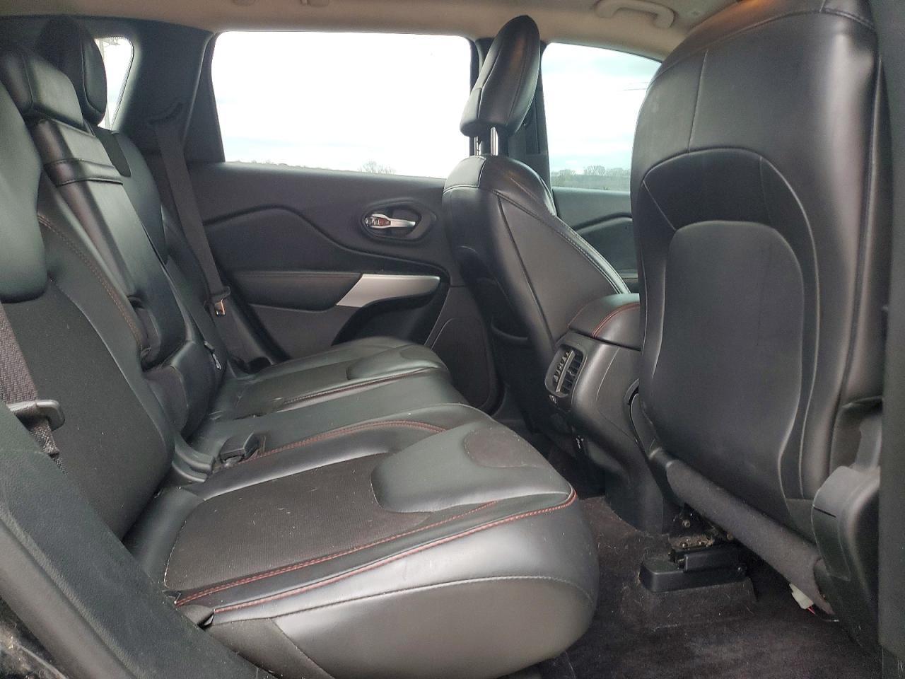 2018 JEEP CHEROKEE