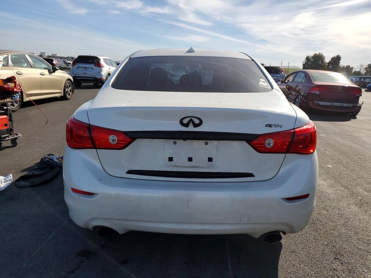 2017 INFINITI Q50