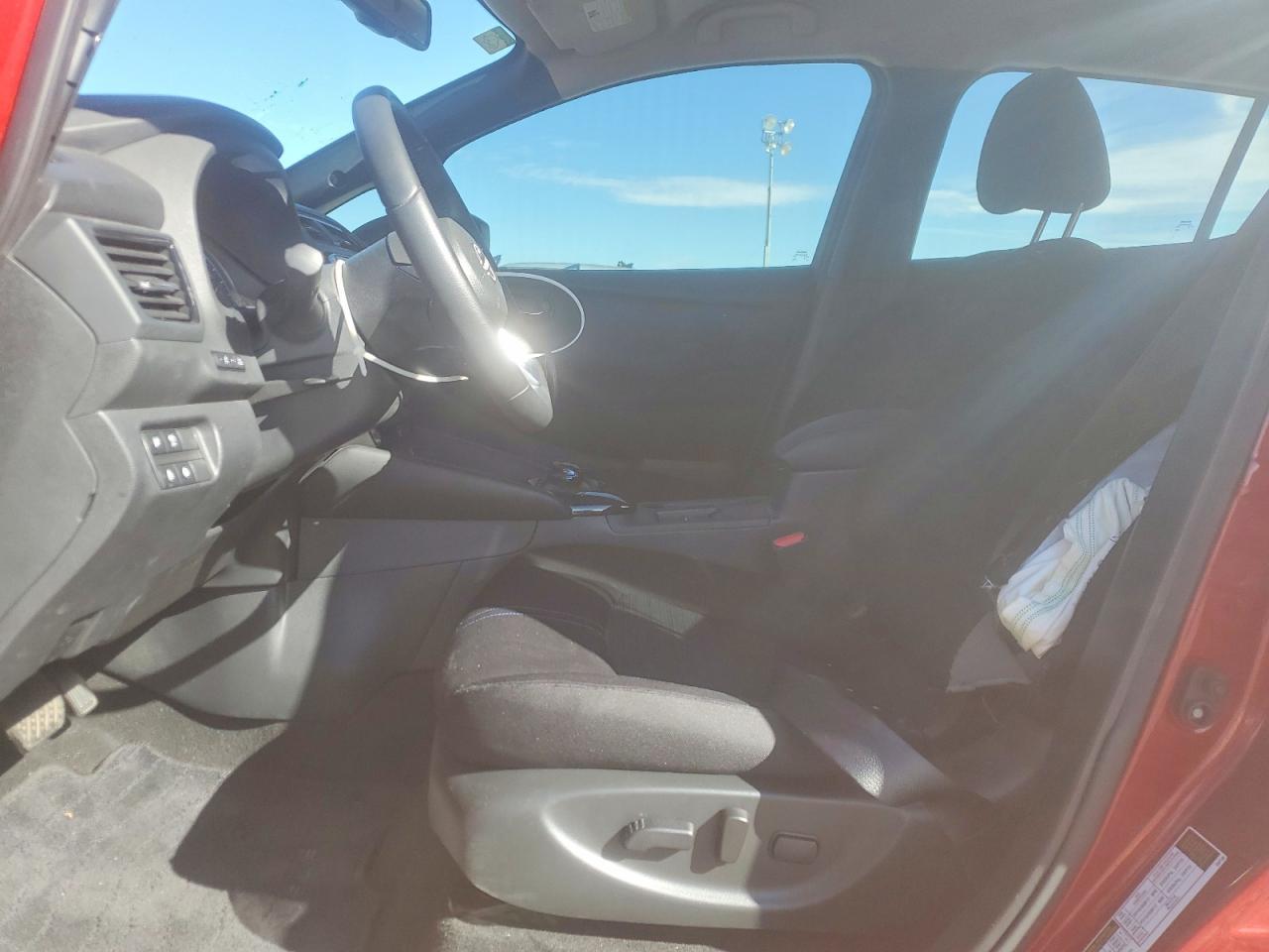 2023 NISSAN LEAF