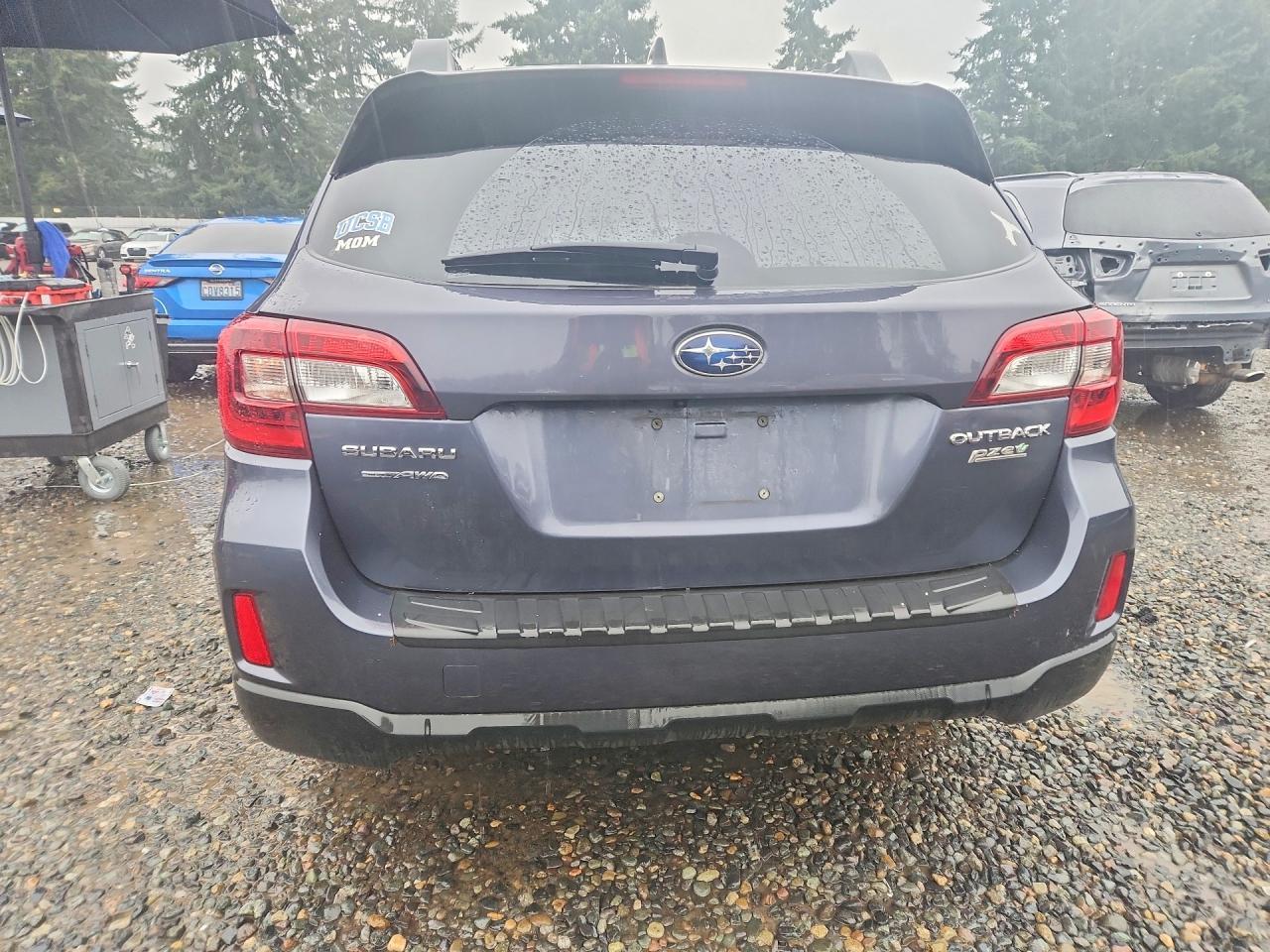2017 SUBARU Outback
