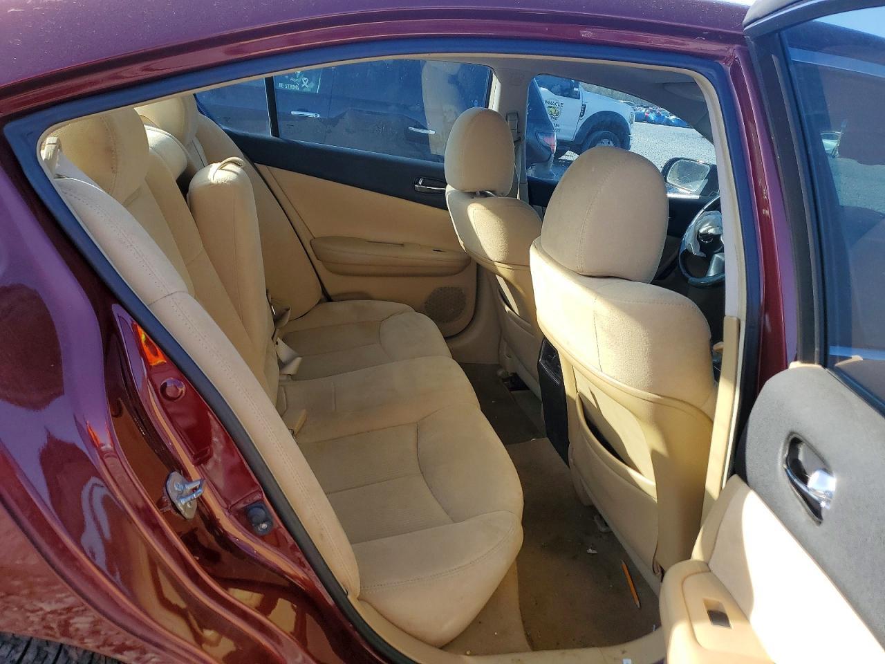 2011 NISSAN Maxima