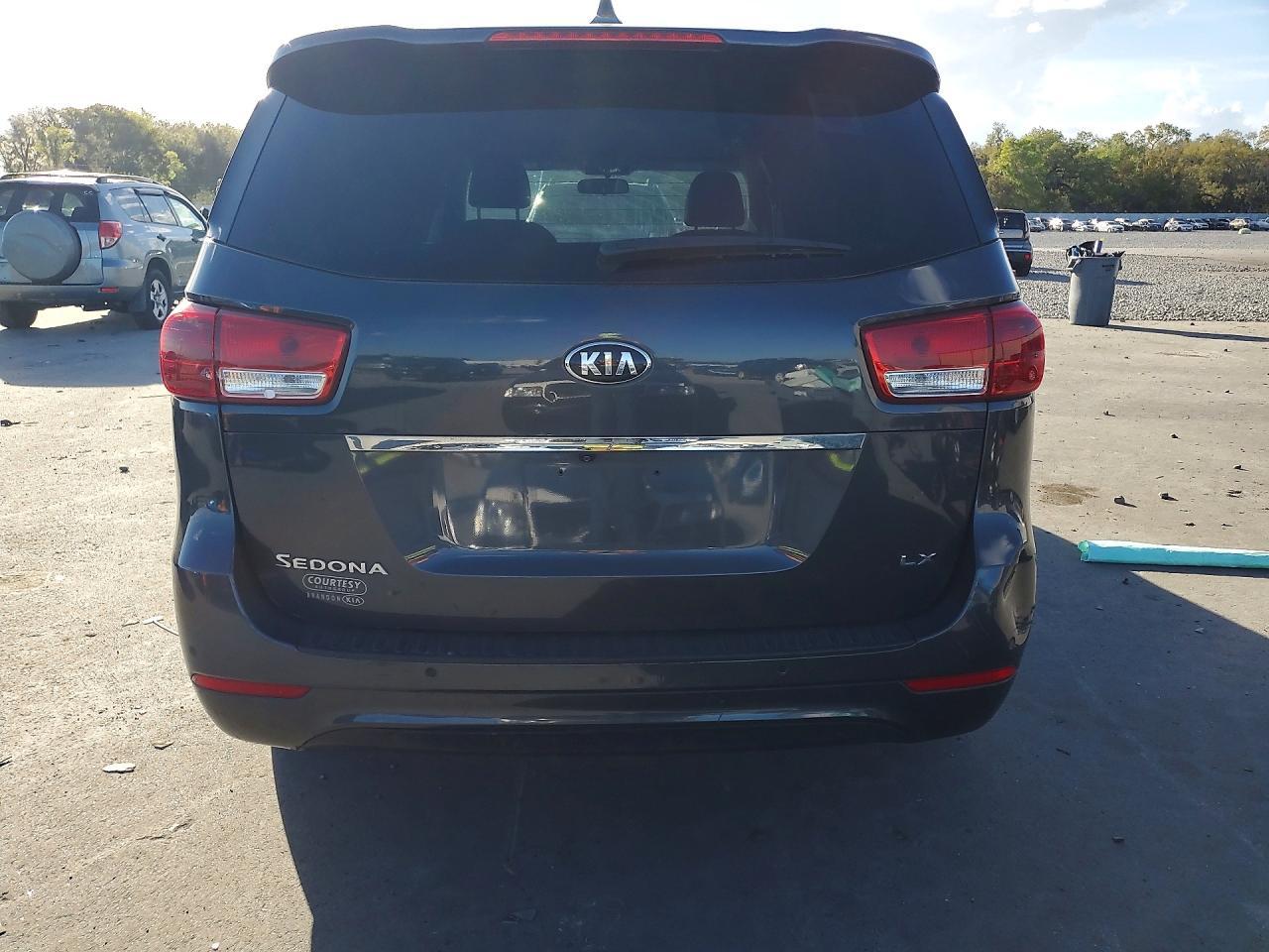 2018 KIA SEDONA