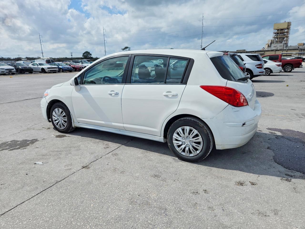 2009 NISSAN VERSA