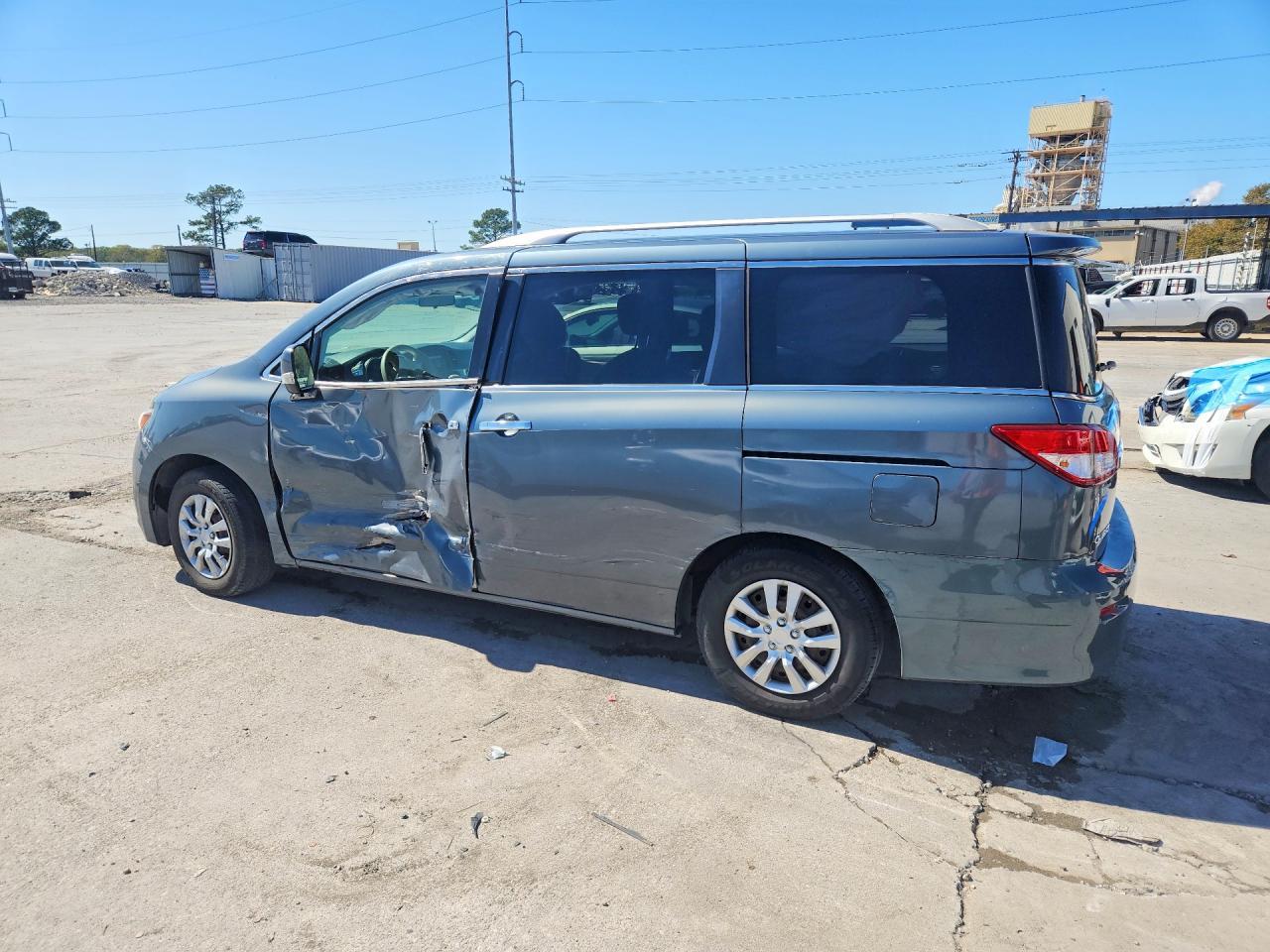 2012 NISSAN Quest