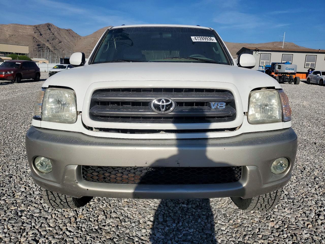 2004 TOYOTA Sequoia