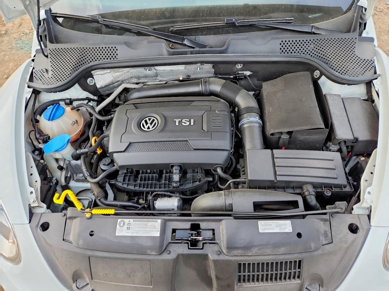 2017 VOLKSWAGEN Beetle