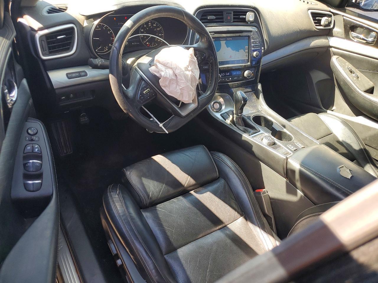 2016 NISSAN Maxima