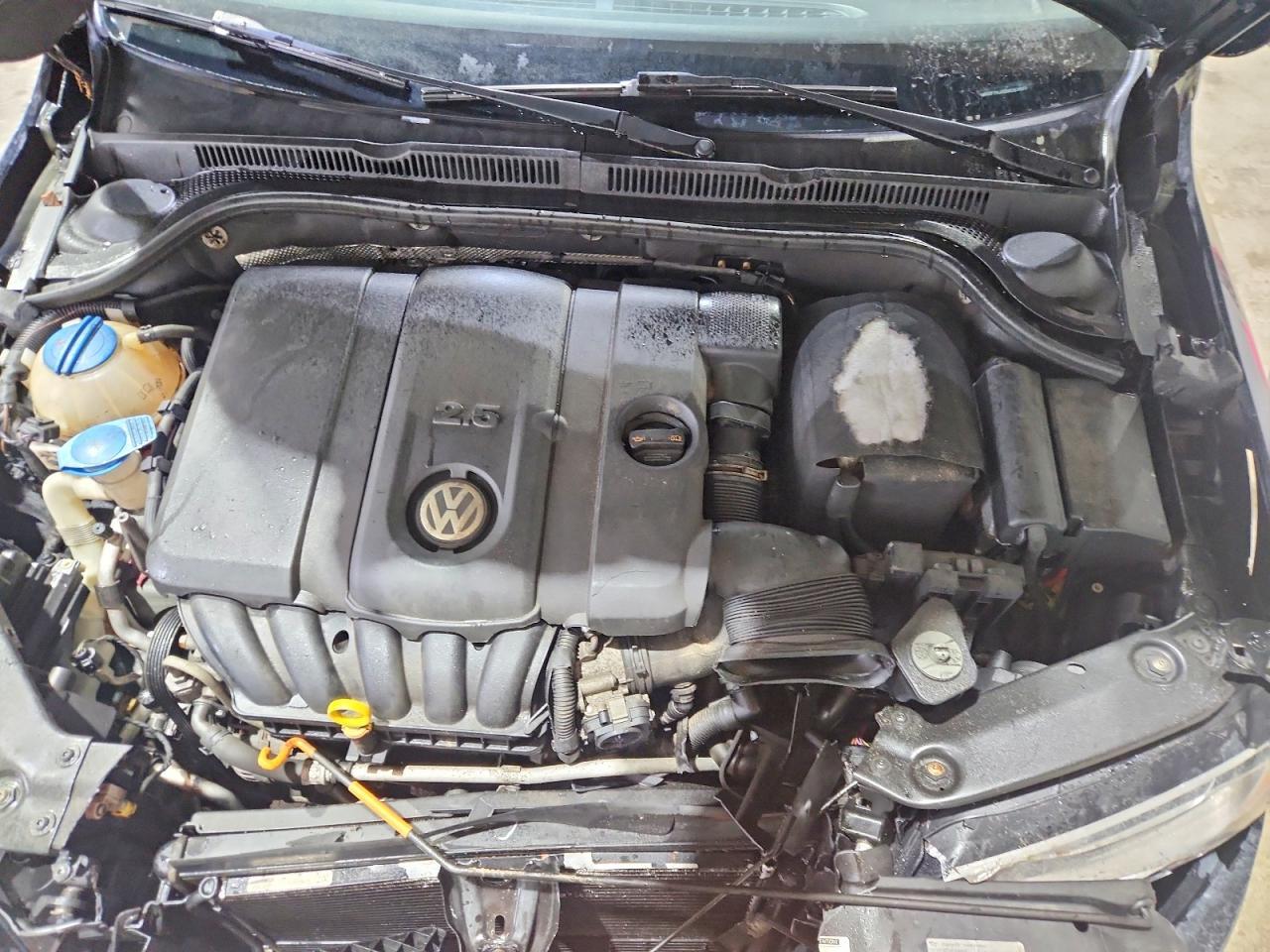 2013 VOLKSWAGEN JETTA
