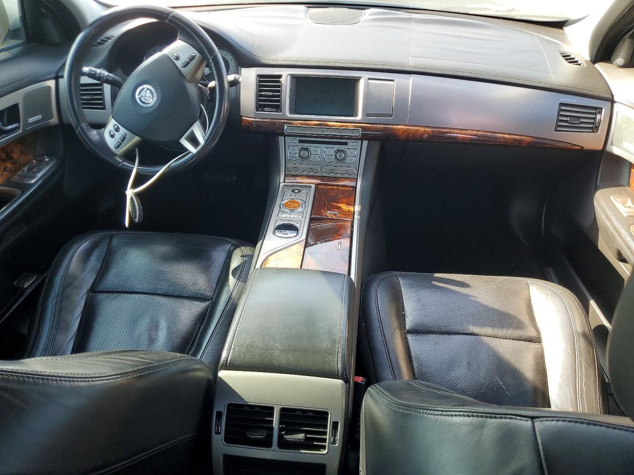 2009 JAGUAR XF