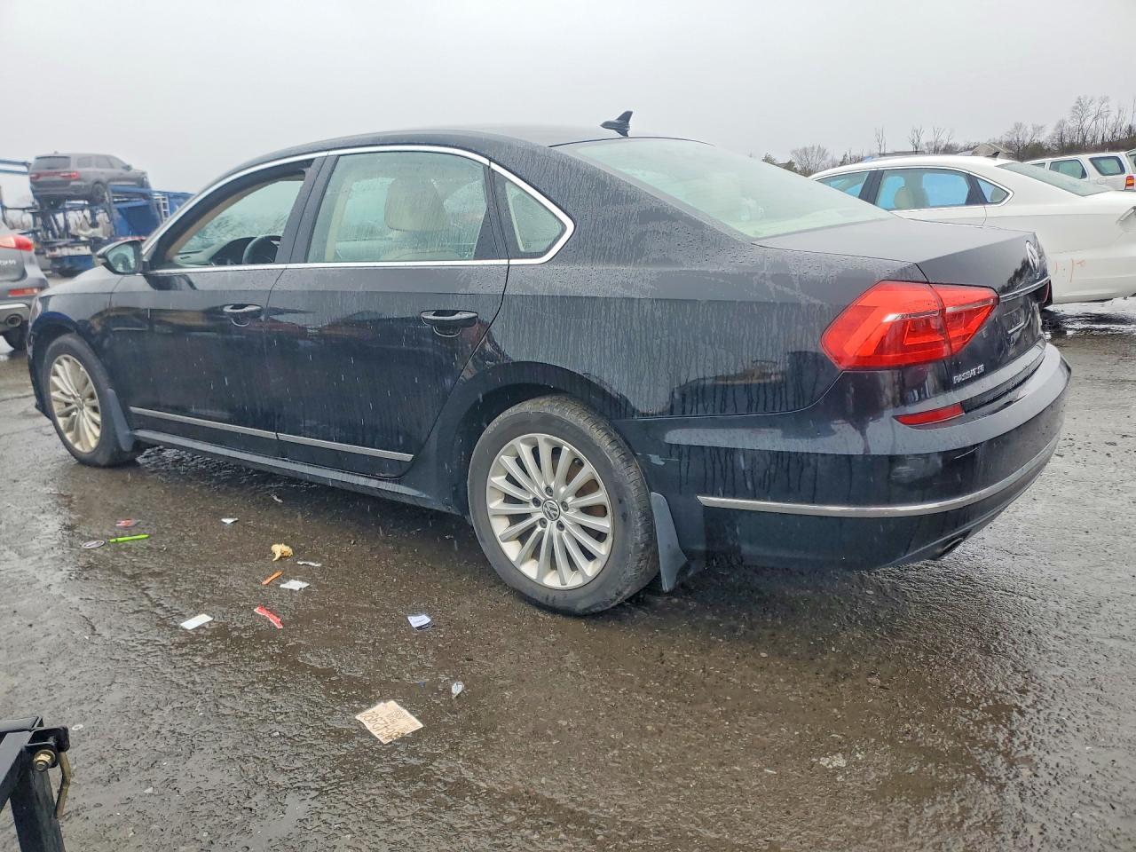 2016 VOLKSWAGEN Passat