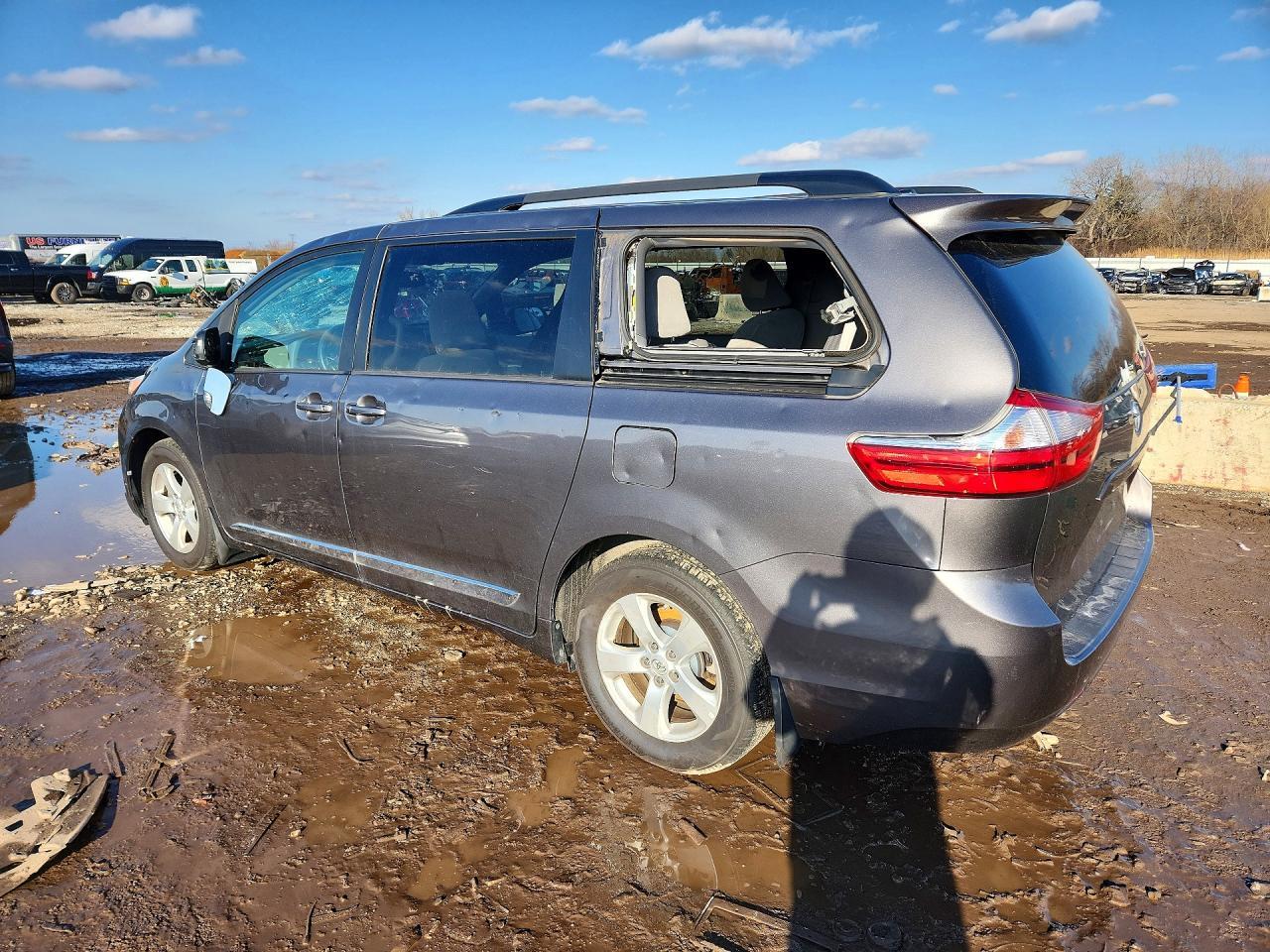 2017 TOYOTA SIENNA