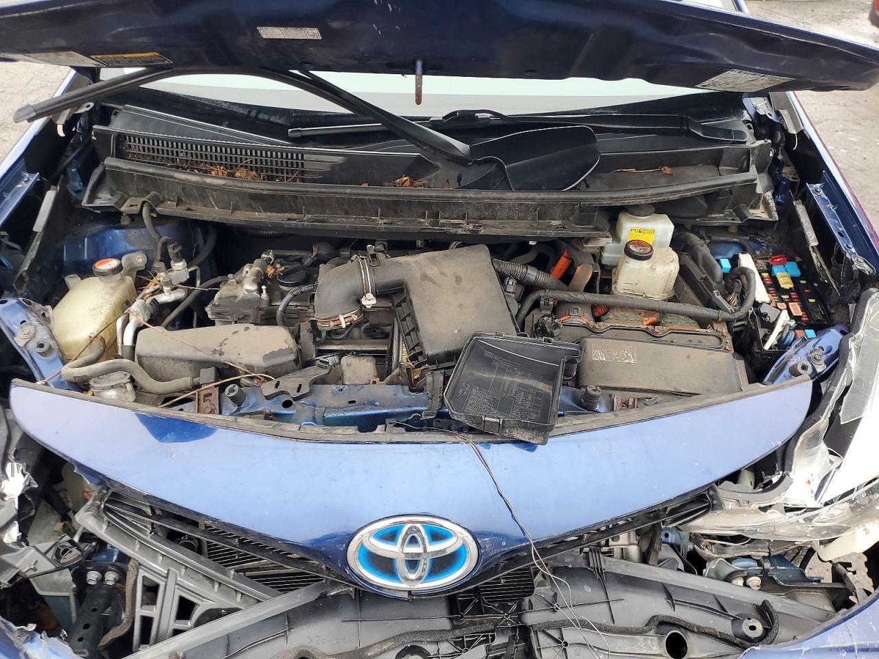 2015 TOYOTA PRIUS V