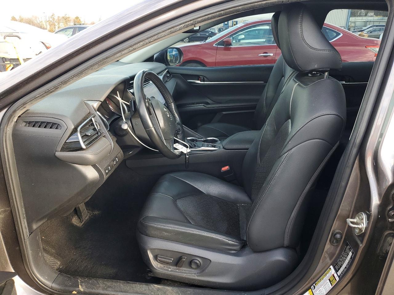 2019 TOYOTA CAMRY