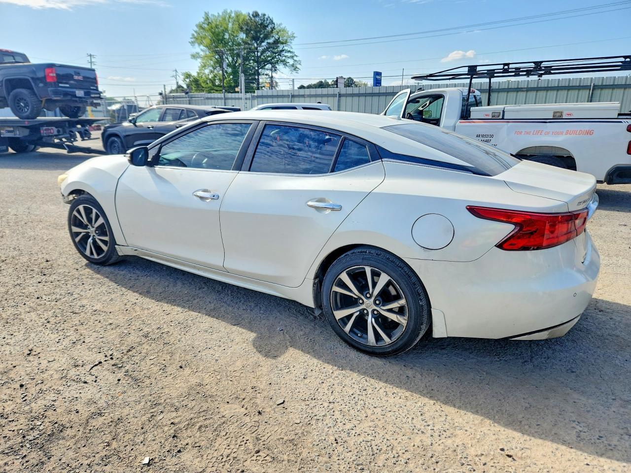 2016 NISSAN Maxima