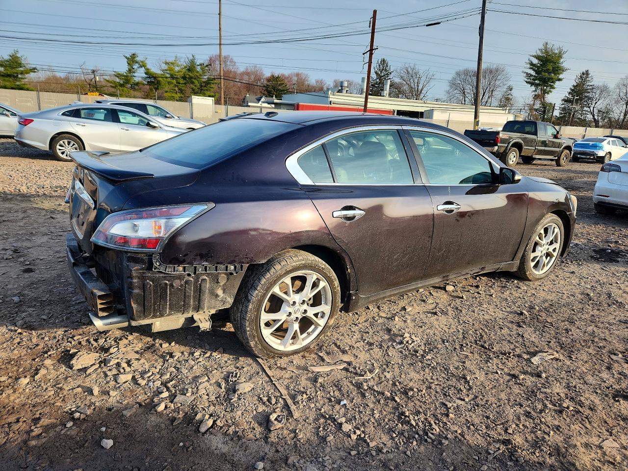 2014 NISSAN Maxima