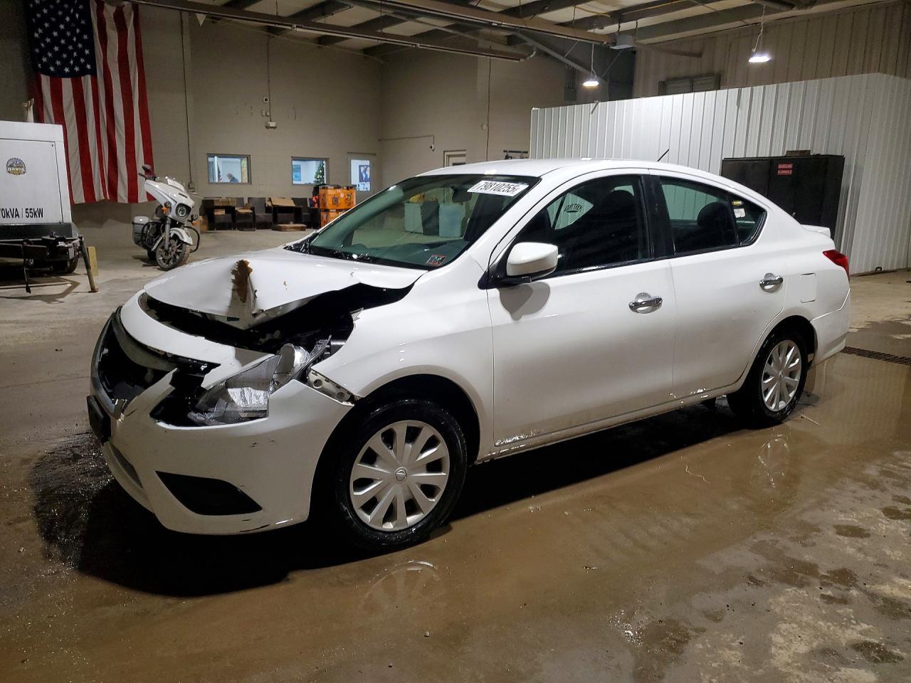 2016 NISSAN VERSA