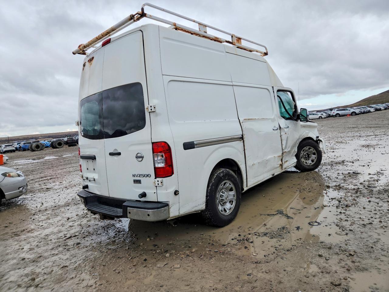2012 NISSAN NV 2500