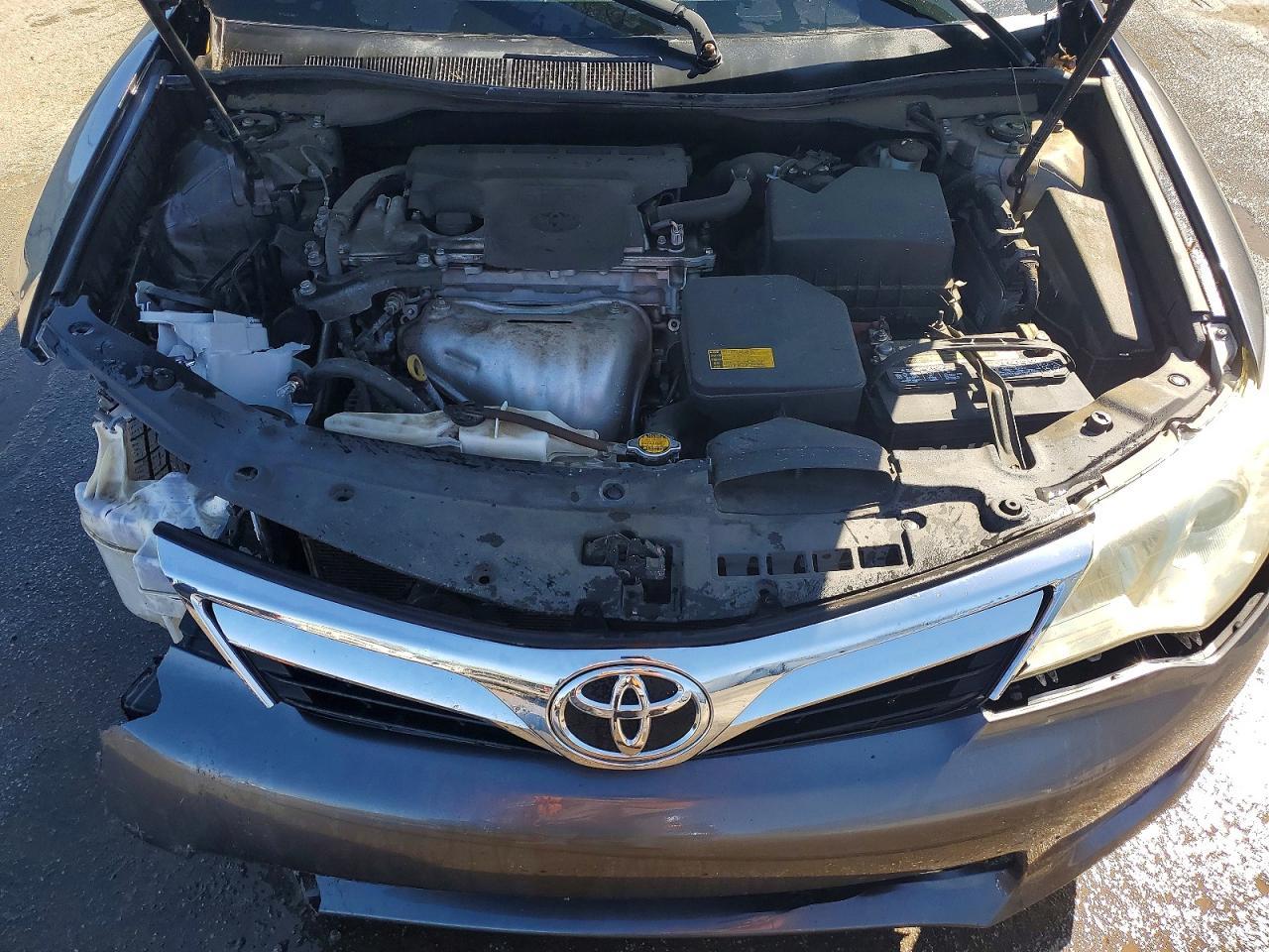 2014 TOYOTA CAMRY