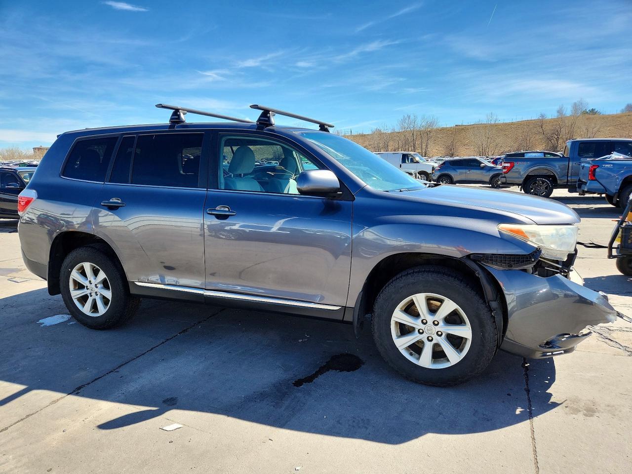 2013 TOYOTA HIGHLANDER