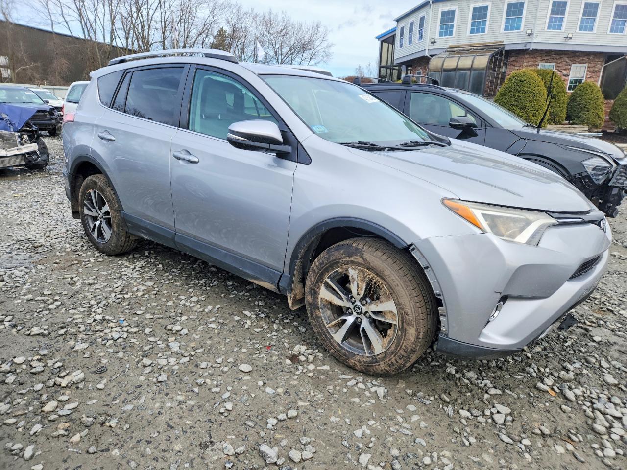 2016 TOYOTA RAV4