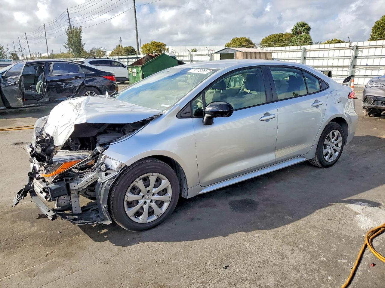 2022 TOYOTA COROLLA