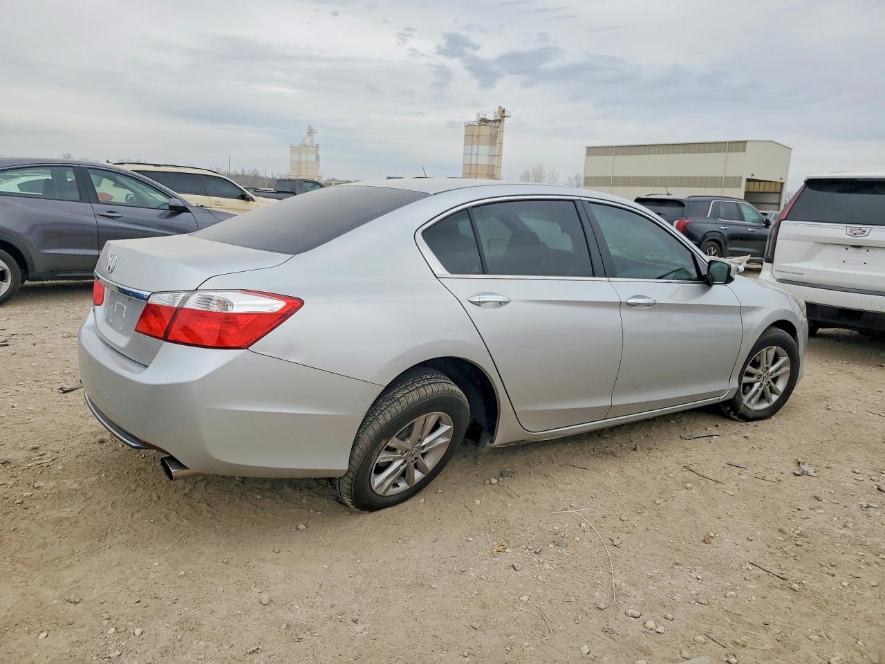 2015 HONDA ACCORD