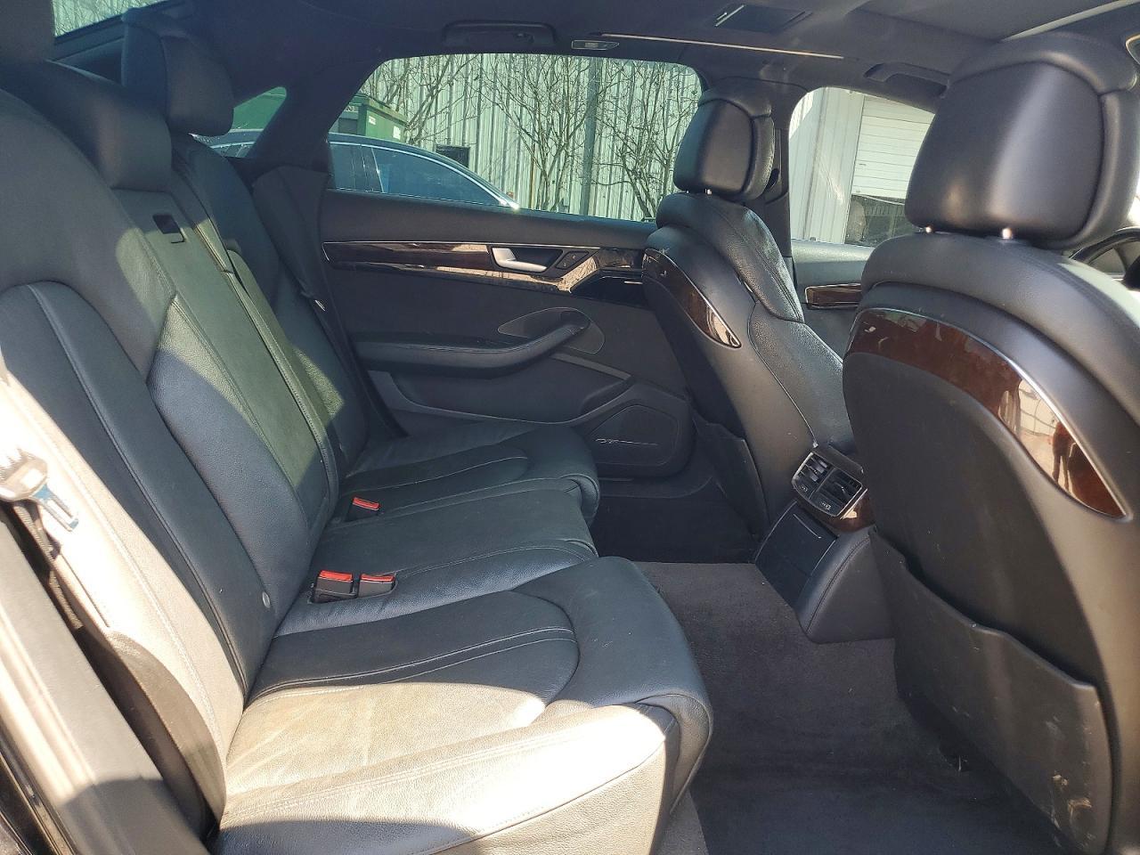 2015 AUDI A8