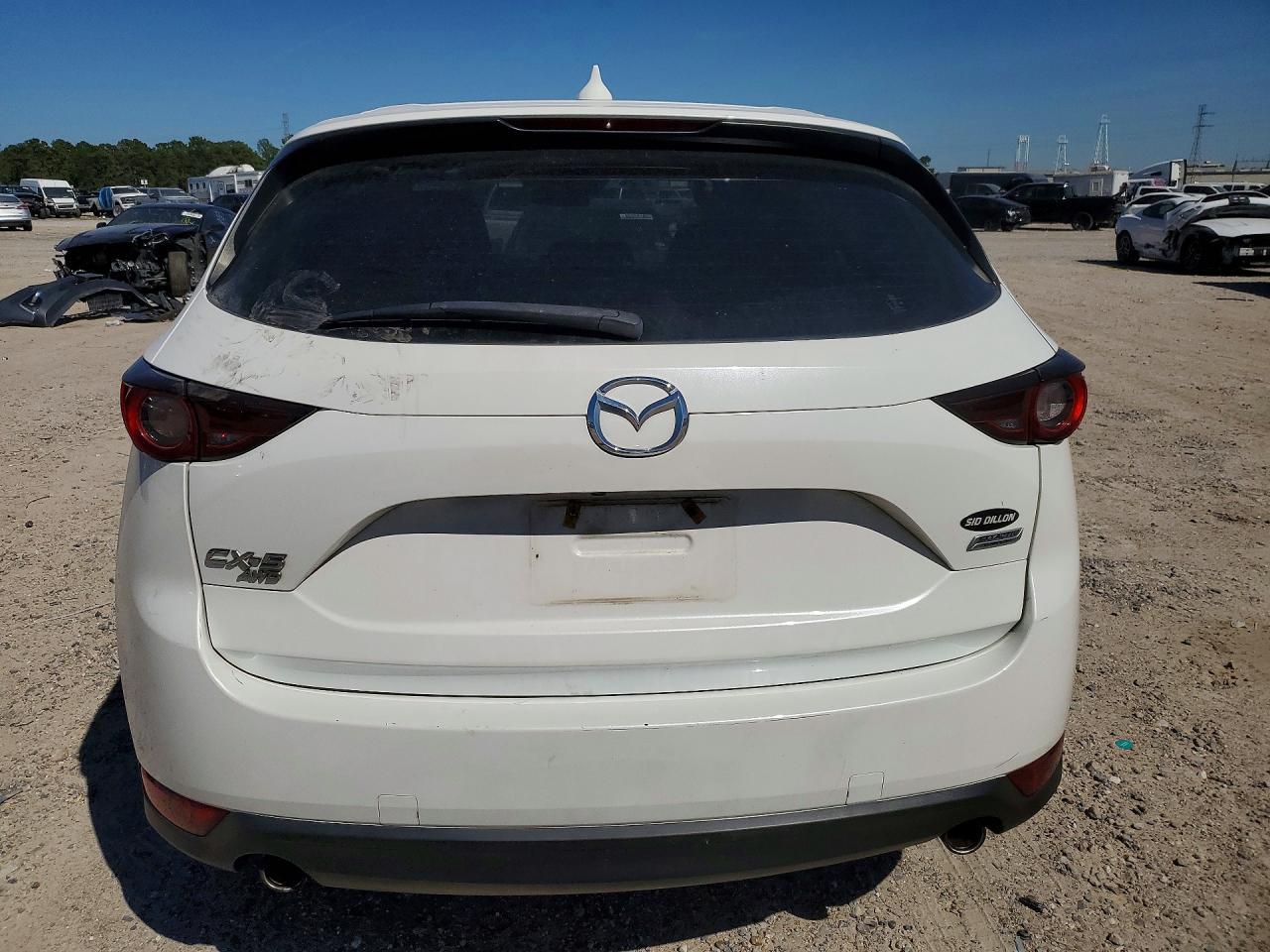 2017 MAZDA CX-5