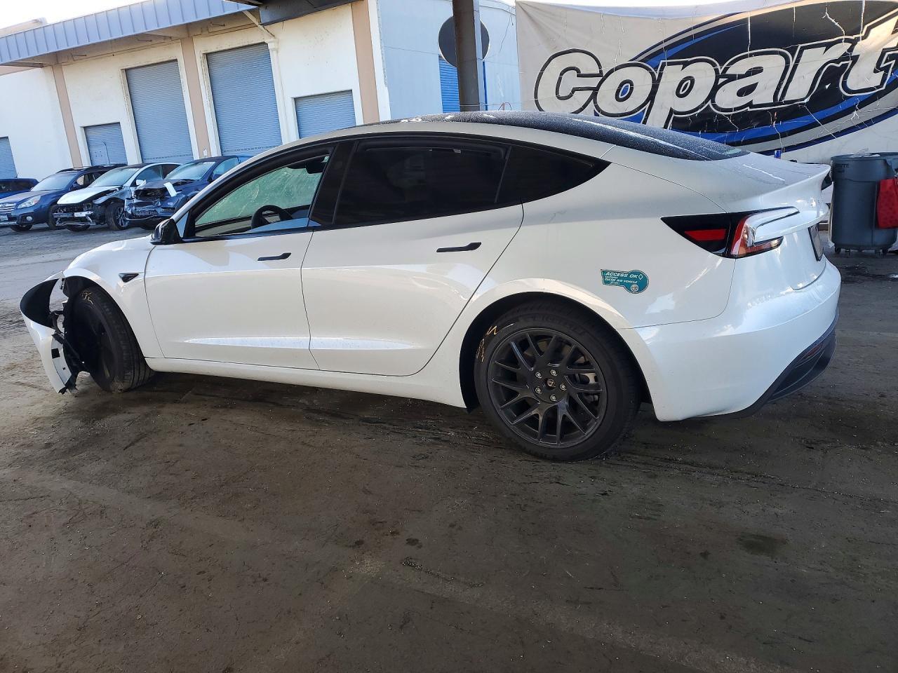 2024 TESLA MODEL 3