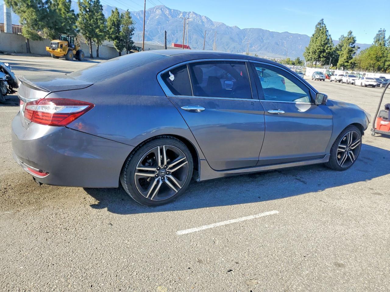 2016 HONDA ACCORD