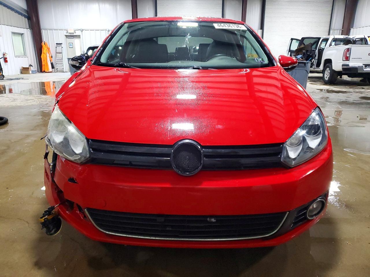2011 VOLKSWAGEN GOLF