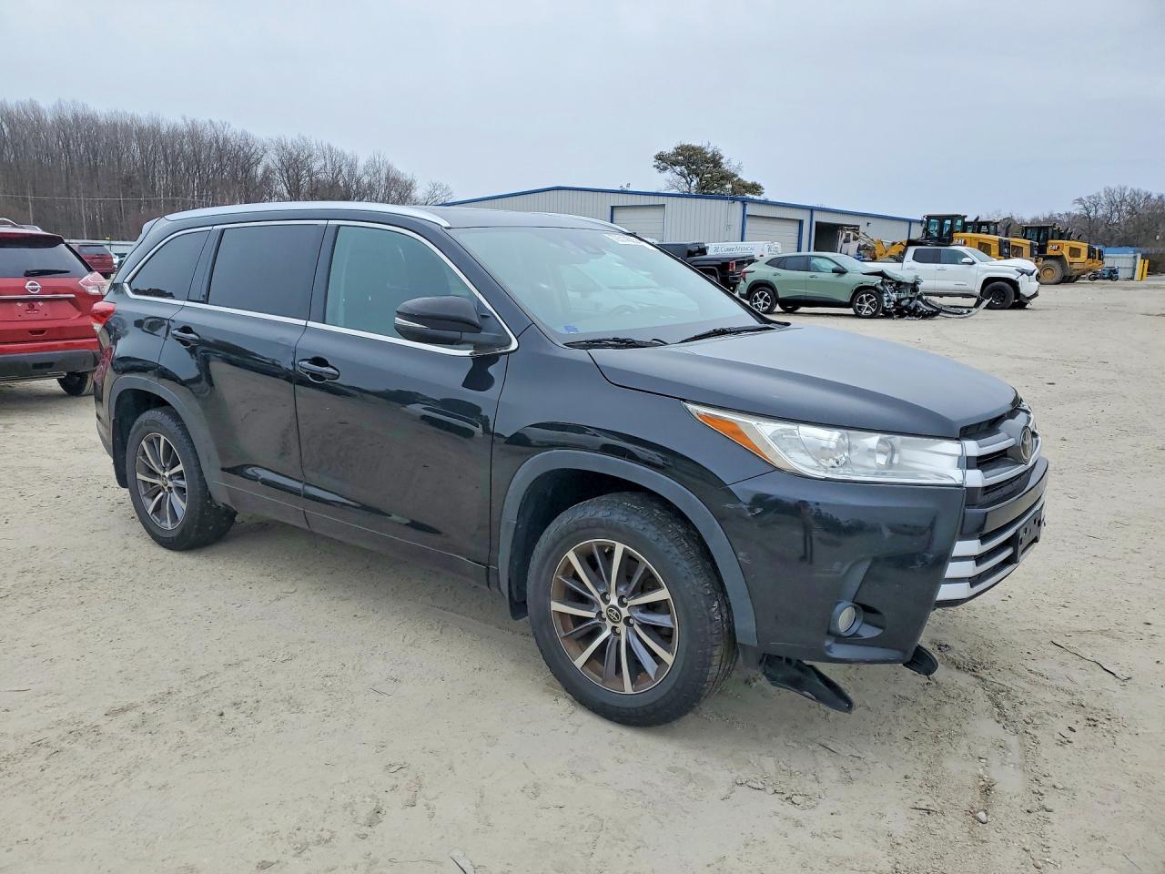 2017 TOYOTA HIGHLANDER