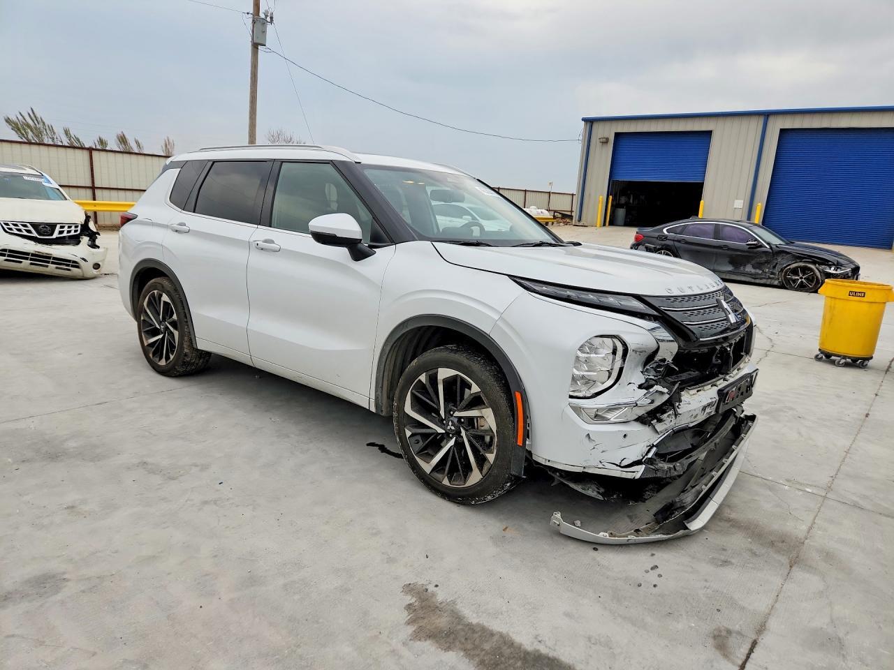 2024 MITSUBISHI outlander