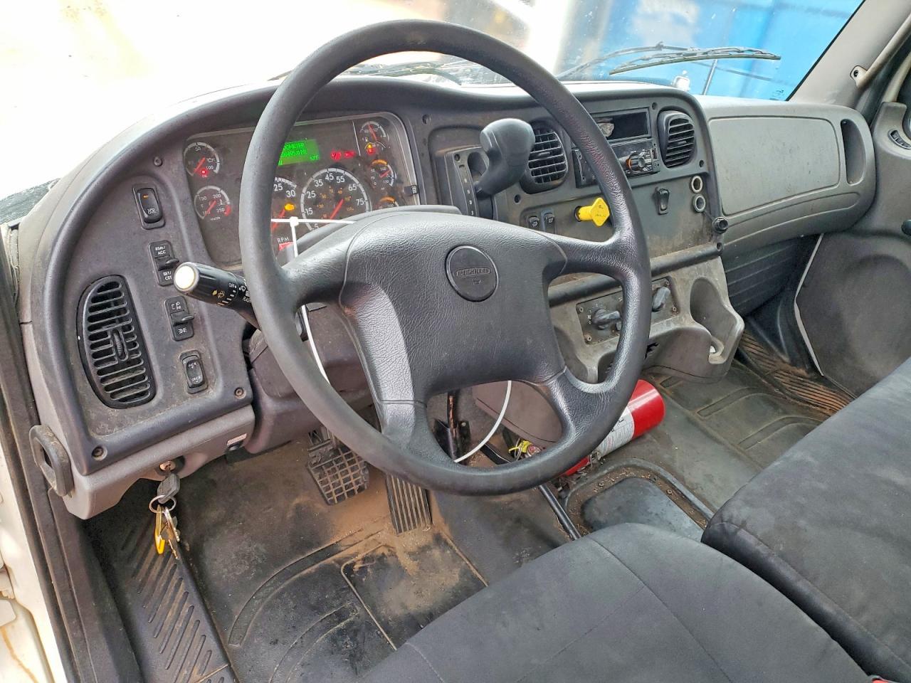 2020 FREIGHTLINER M2 106